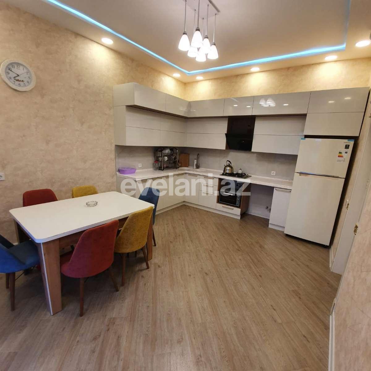 Satılır, həyət evi / bağ, 5 otaqlı, 250 m², Bakı, Sabunçu r, Bilgəh q.