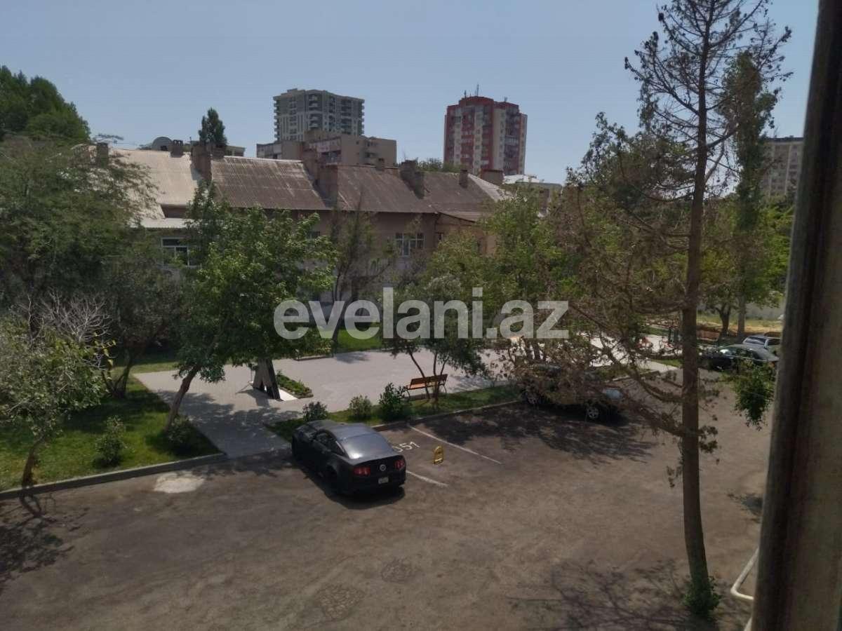 Sale, old building, 3 room, 75 m², Baku, Khatai r, Ahmedli d, Hazi Aslanov m.