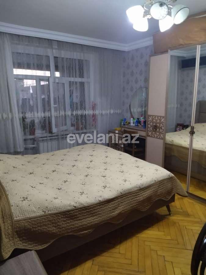 Sale, old building, 3 room, 75 m², Baku, Khatai r, Ahmedli d, Hazi Aslanov m.