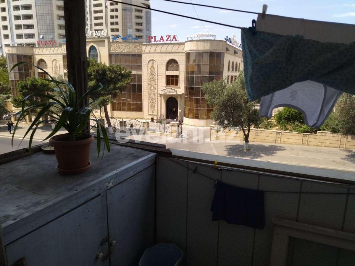 Sale, old building, 3 room, 75 m², Baku, Khatai r, Ahmedli d, Hazi Aslanov m.