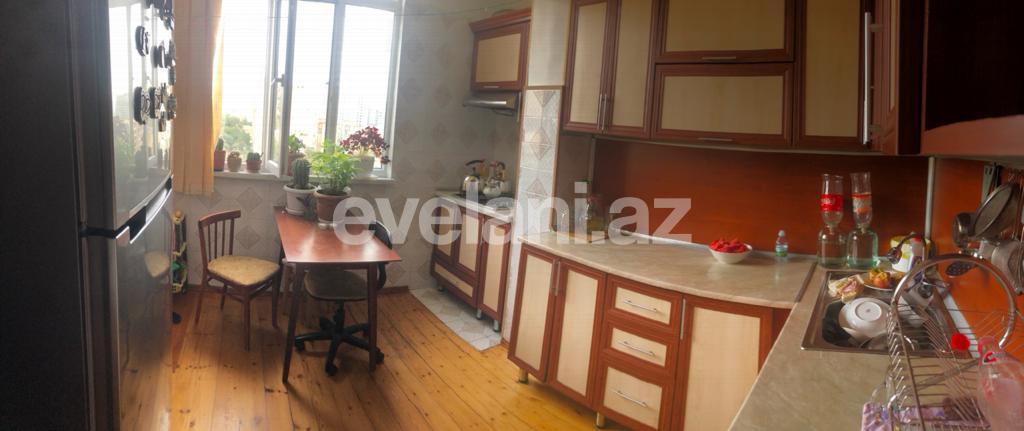 Satılır, köhnə tikili, 3 otaqlı, 70 m², Bakı, Xətai r, Əhmədli q, Həzi Aslanov m.