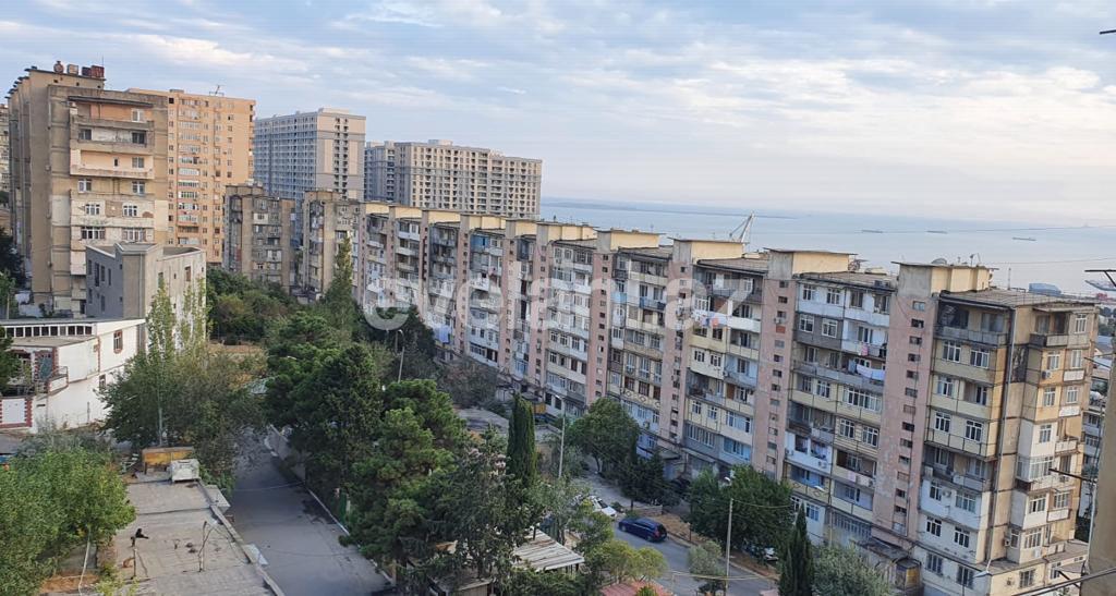 Satılır, köhnə tikili, 3 otaqlı, 70 m², Bakı, Xətai r, Əhmədli q, Həzi Aslanov m.