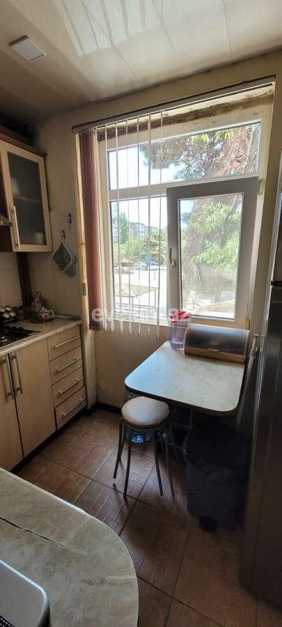 Sale, old building, 3 room, 70 m², Baku, Khatai r.