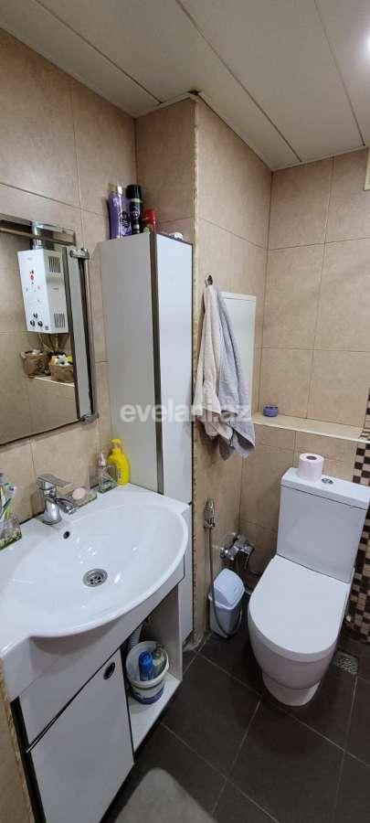 Sale, old building, 3 room, 70 m², Baku, Khatai r.