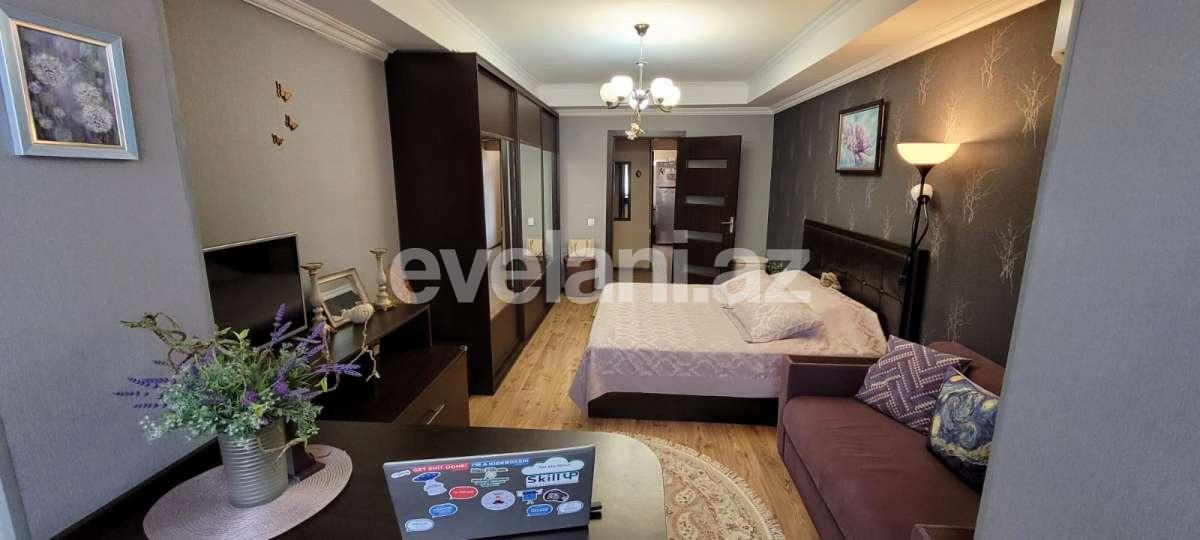Sale, old building, 3 room, 70 m², Baku, Khatai r.
