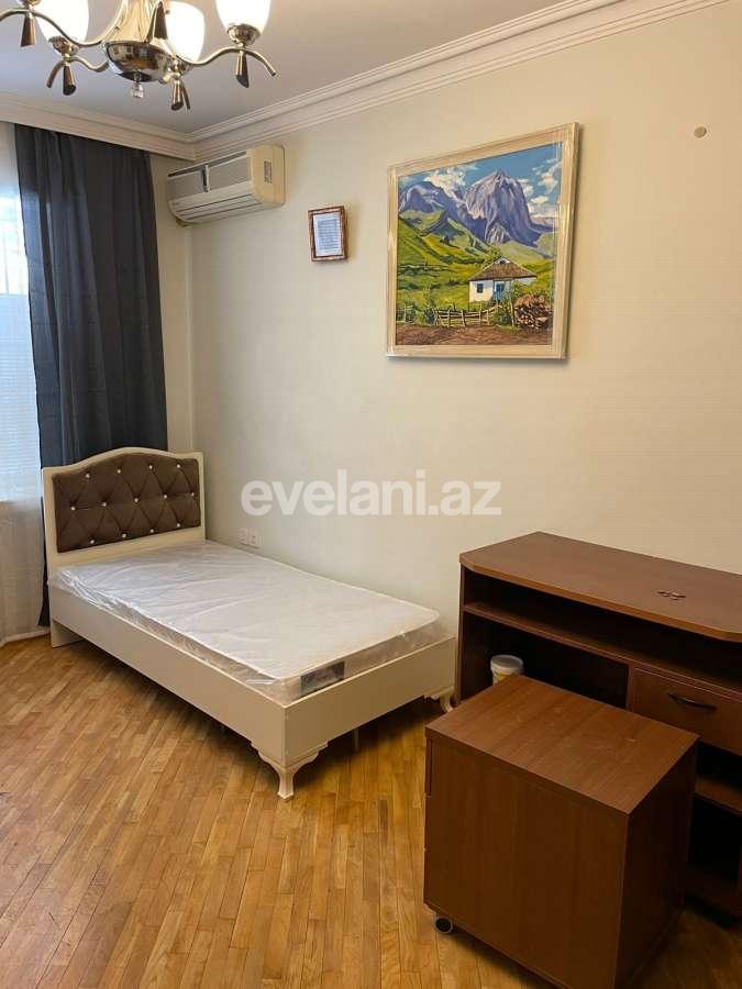 Сдаётся, вторичка, 3-комнаты, 60 m², Баку, Сабаильский r.