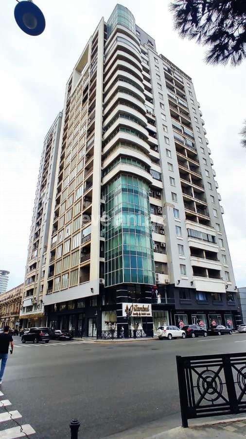 Satılır, yeni tikili, 4 otaqlı, 180 m², Bakı, Nəsimi r, 28 may m.
