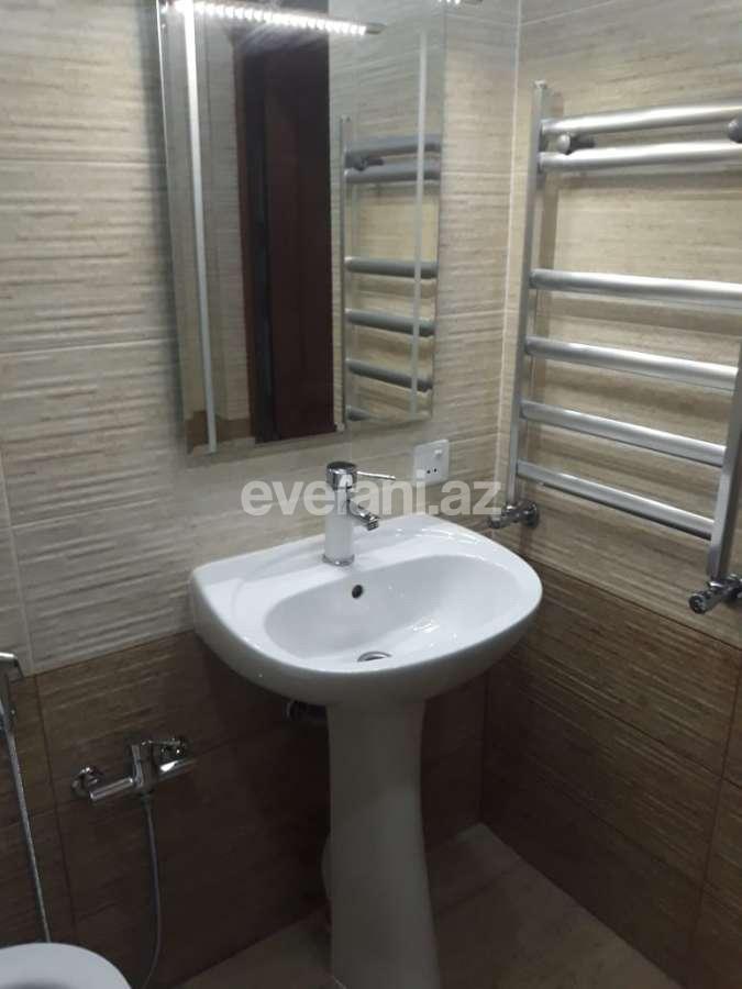 Sale, old building, 3 room, 70 m², Baku, Khatai r, Ahmedli d, Hazi Aslanov m.