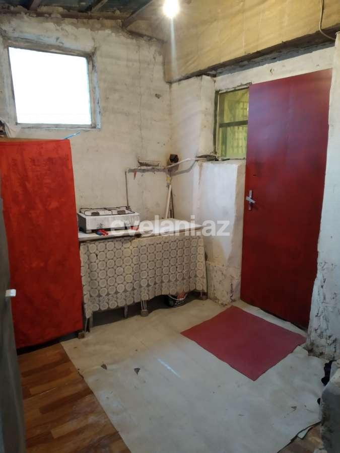 Satılır, köhnə tikili, 3 otaqlı, 130 m², Bakı, Nərimanov r, Böyükşor q, Dərnəgül m.