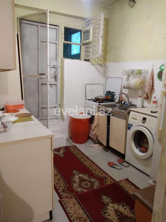 Satılır, köhnə tikili, 3 otaqlı, 130 m², Bakı, Nərimanov r, Böyükşor q, Dərnəgül m.