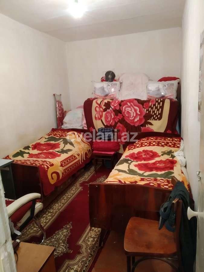 Satılır, köhnə tikili, 3 otaqlı, 130 m², Bakı, Nərimanov r, Böyükşor q, Dərnəgül m.