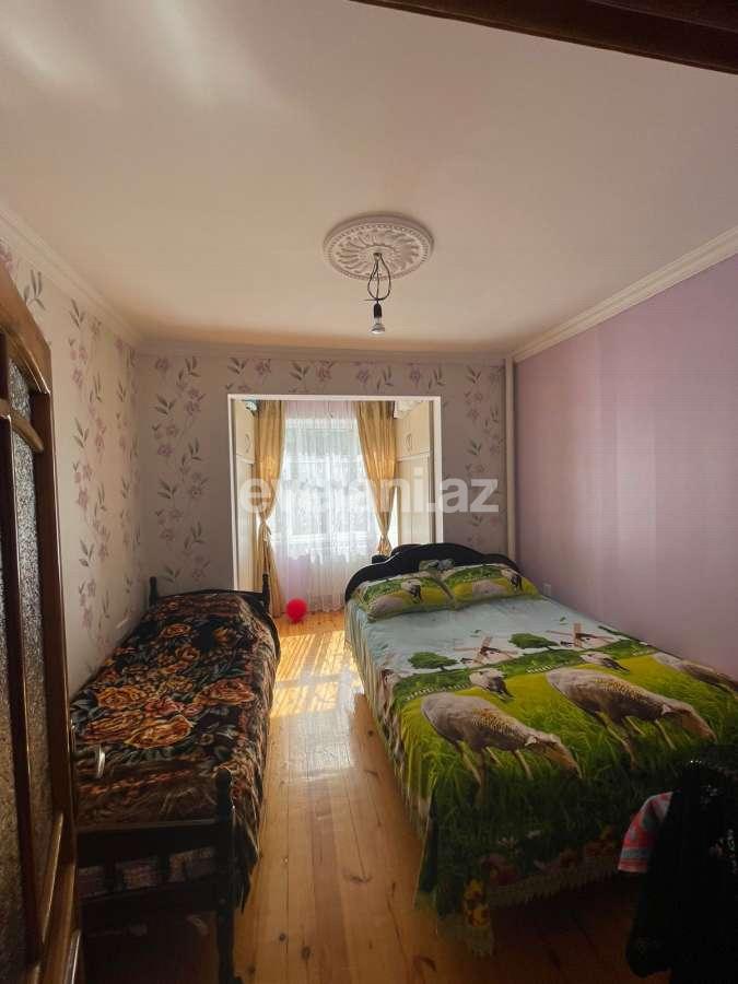 Sale, old building, 3 room, 80 m², Baku, Khatai r.