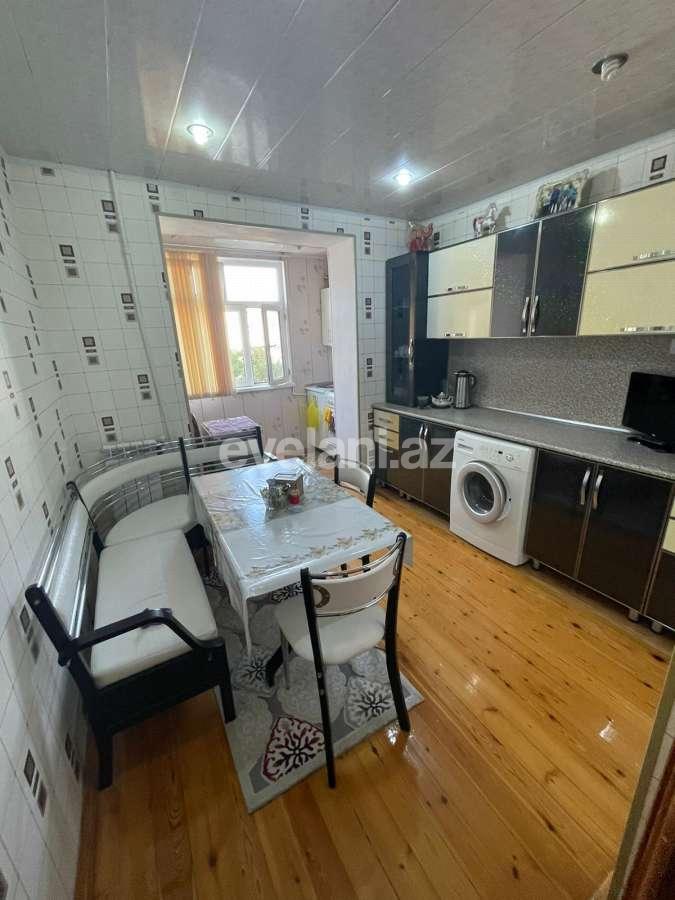 Sale, old building, 3 room, 80 m², Baku, Khatai r.