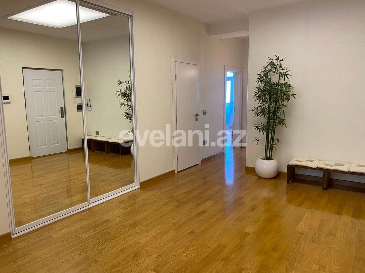 Kirayə verilir, yeni tikili, 3 otaqlı, 130 m², Bakı, Nəsimi r, 8 Noyabr m.