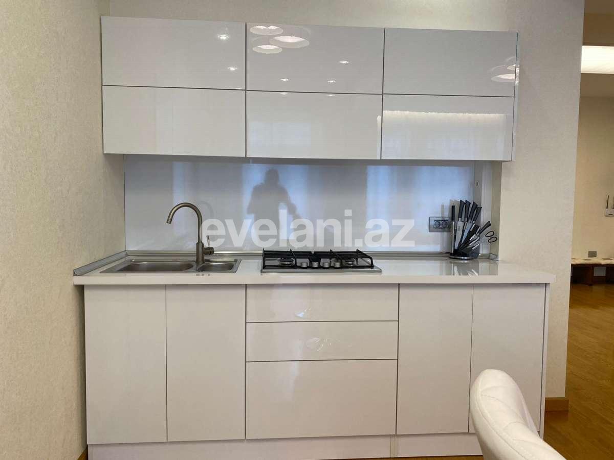 Kirayə verilir, yeni tikili, 3 otaqlı, 130 m², Bakı, Nəsimi r, 8 Noyabr m.