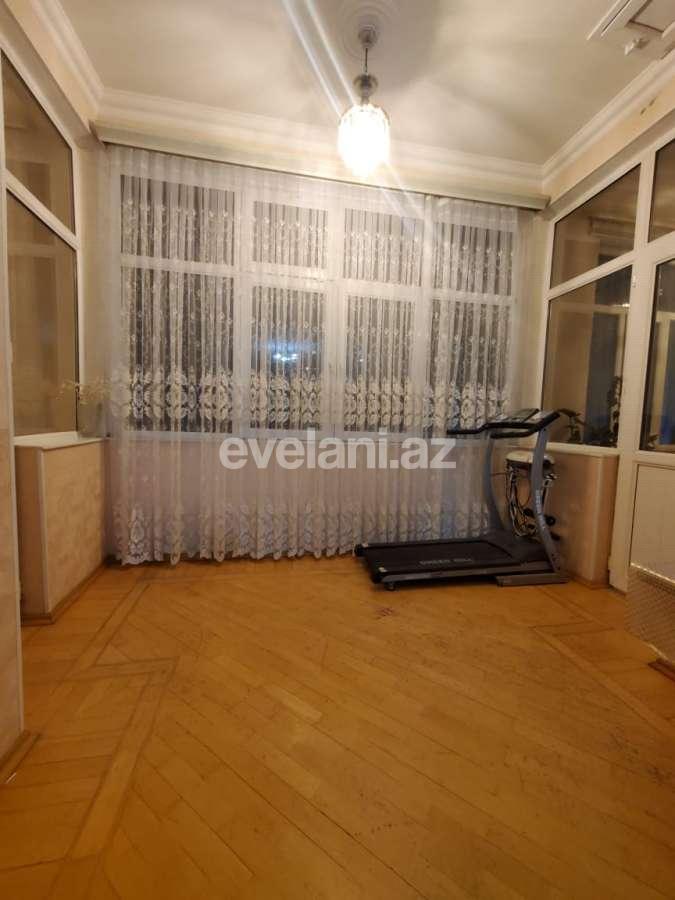 Satılır, həyət evi / bağ, 7 otaqlı, 375 m², Bakı, Səbail r, Badamdar q.