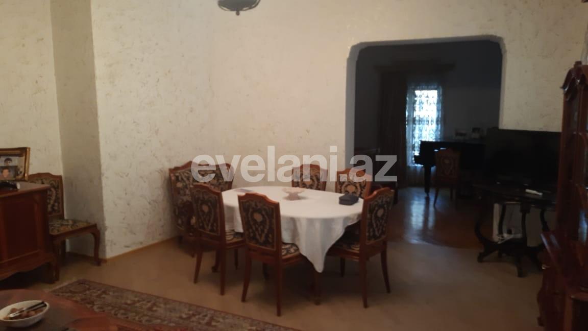 Satılır, həyət evi / bağ, 5 otaqlı, 200 m², Bakı, Səbail r, İçəri Şəhər m.