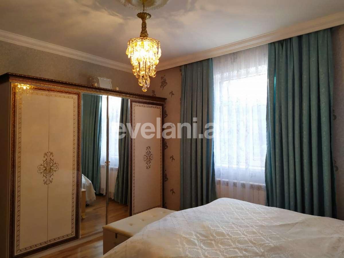 Satılır, həyət evi / bağ, 7 otaqlı, 208 m², Bakı, Səbail r, Badamdar q.