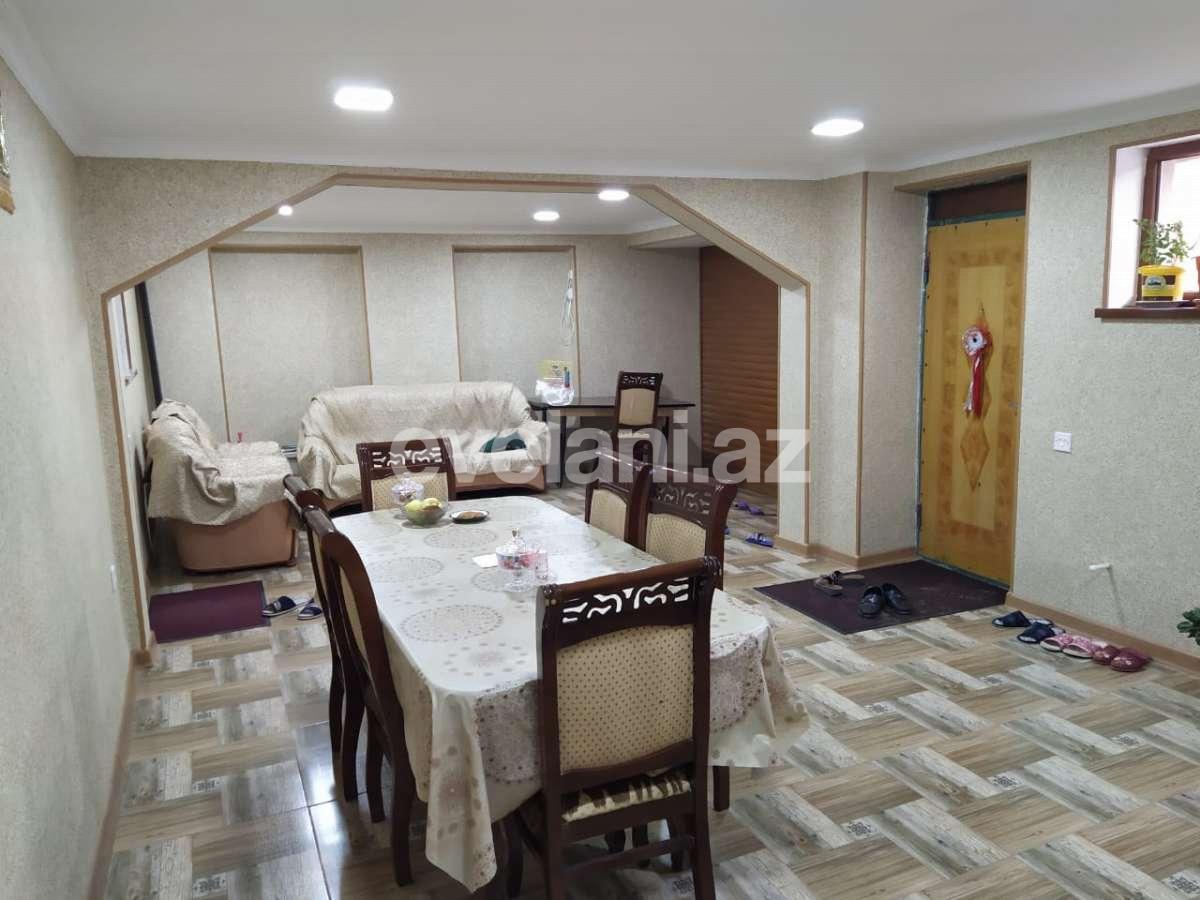 Satılır, həyət evi / bağ, 7 otaqlı, 208 m², Bakı, Səbail r, Badamdar q.