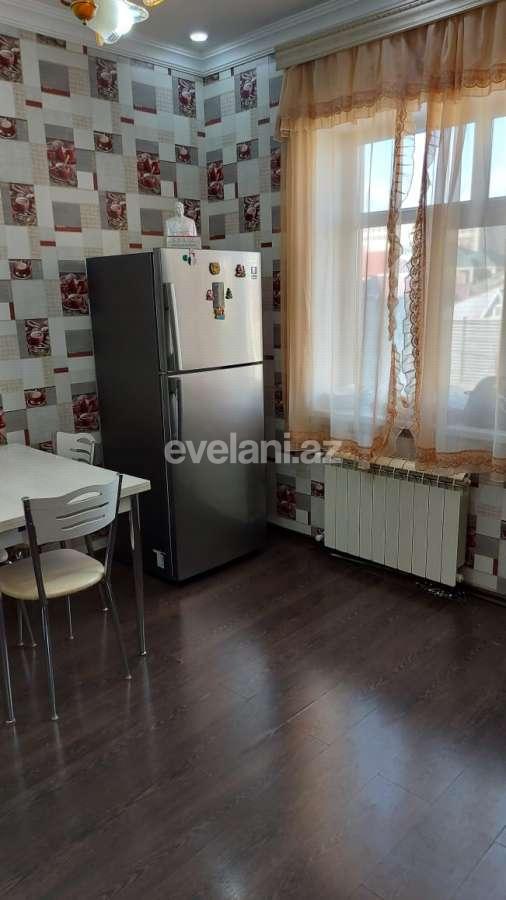 Satılır, həyət evi / bağ, 7 otaqlı, 203 m², Bakı, Səbail r, Badamdar q.