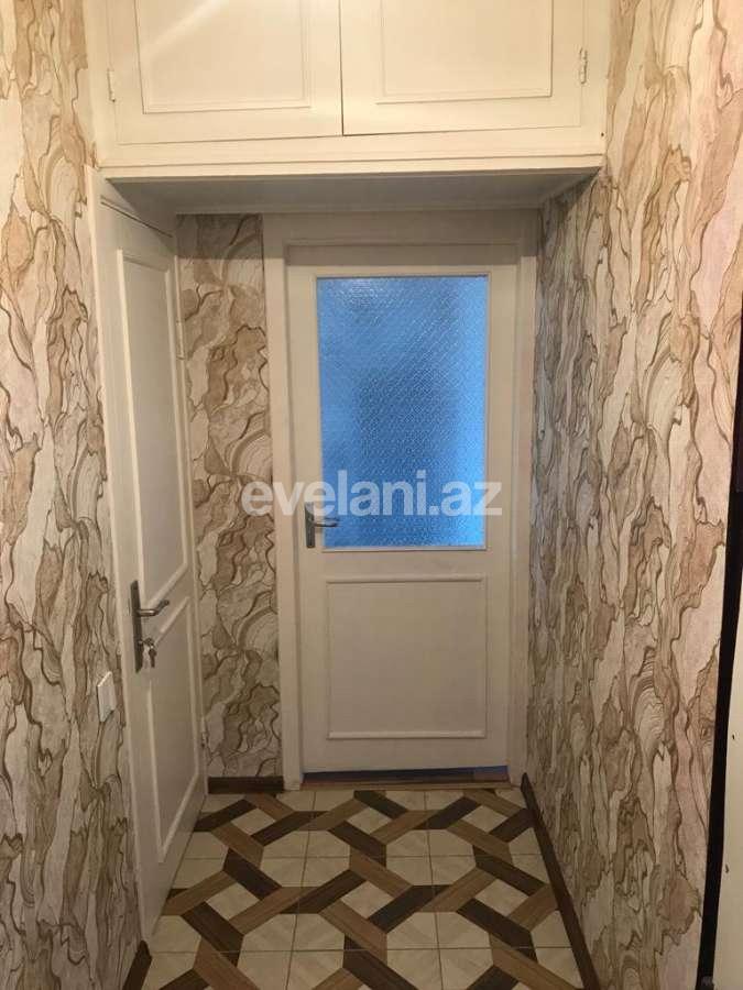 Satılır, köhnə tikili, 2 otaqlı, 48 m², Bakı, Binəqədi r, 7-ci mikrorayon q, Azadlıq prospekti m.