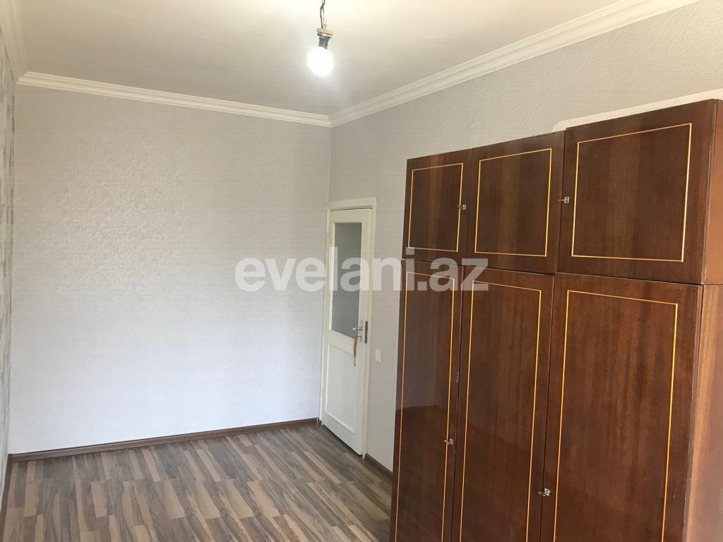 Satılır, köhnə tikili, 2 otaqlı, 48 m², Bakı, Binəqədi r, 7-ci mikrorayon q, Azadlıq prospekti m.