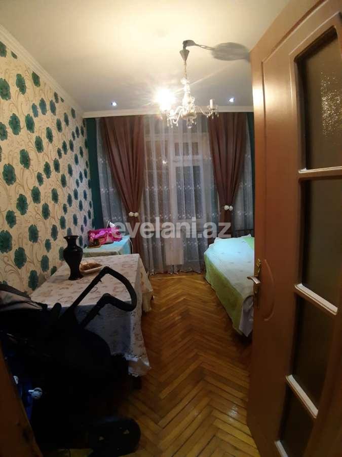 Satılır, köhnə tikili, 4 otaqlı, 90 m², Bakı, Nizami r, Xalqlar Dostluğu m.