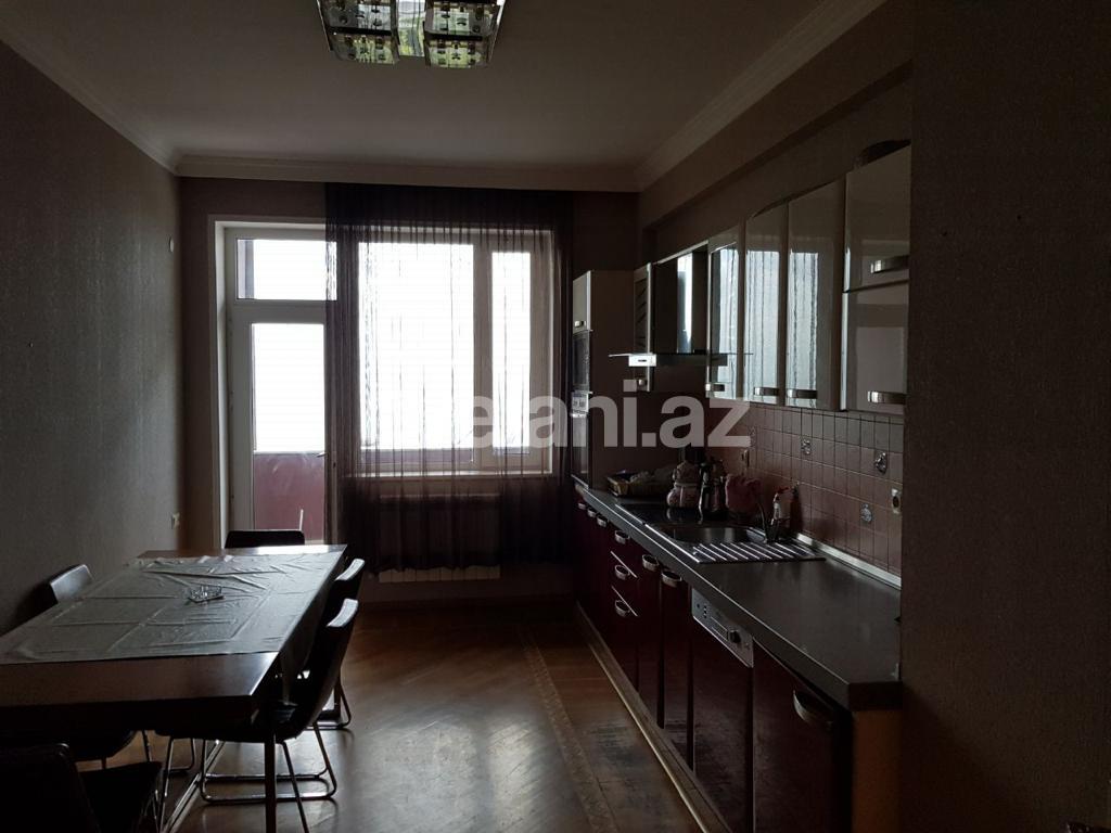 Kirayə verilir, yeni tikili, 3 otaqlı, 190 m², Bakı, Xətai r.