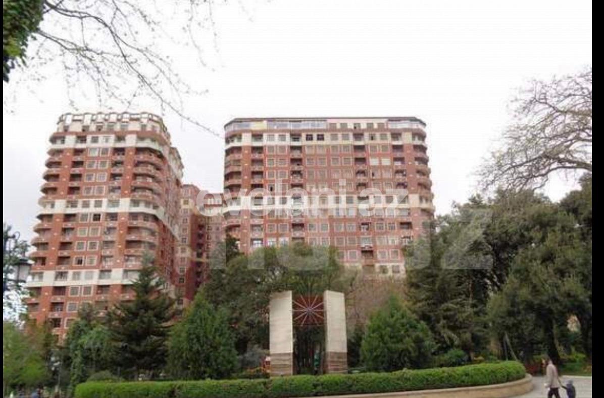 Satılır, yeni tikili, 3 otaqlı, 166 m², Bakı, Nəsimi r, 28 may m.