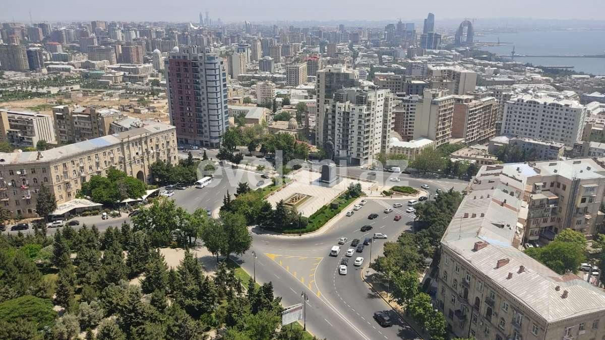 Satılır, yeni tikili, 5 otaqlı, 310 m², Bakı, Yasamal r, Elmlər Akademiyası m.