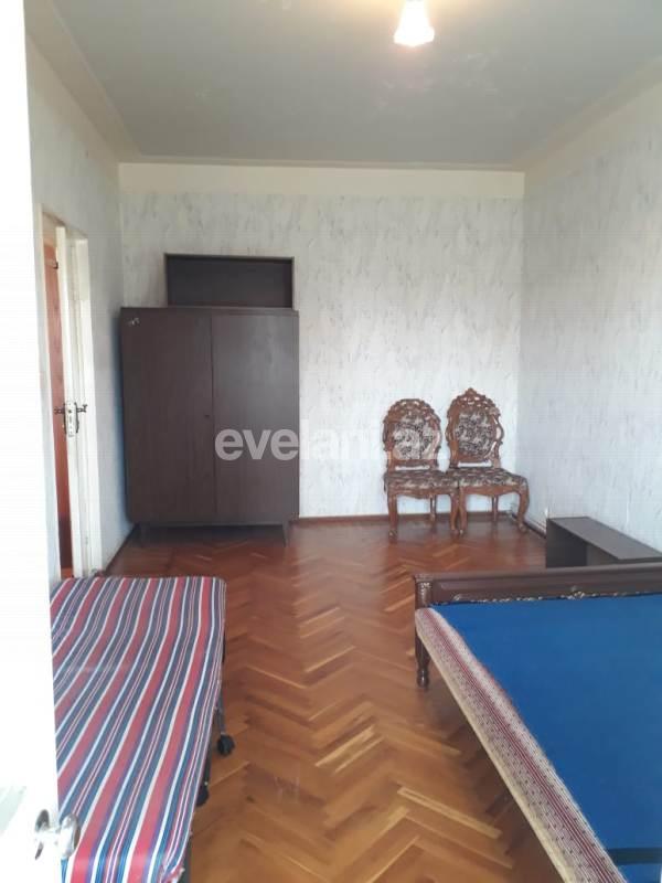 Satılır, köhnə tikili, 5 otaqlı, 125 m², Bakı, Binəqədi r, Azadlıq prospekti m.