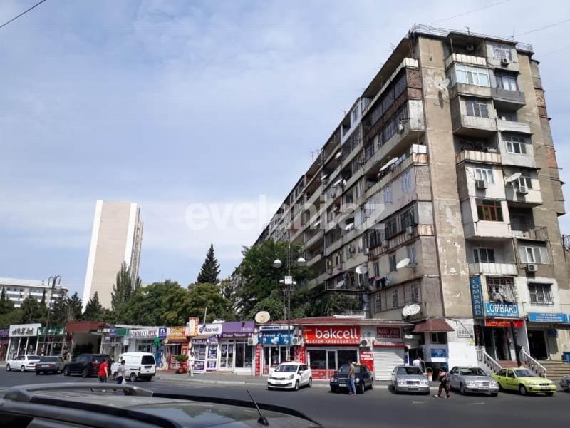 Satılır, köhnə tikili, 5 otaqlı, 125 m², Bakı, Binəqədi r, Azadlıq prospekti m.