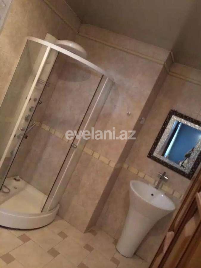 Rent, old building, 4 room, 160 m², Baku, Sabail r.