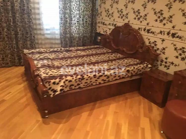 Rent, old building, 4 room, 160 m², Baku, Sabail r.