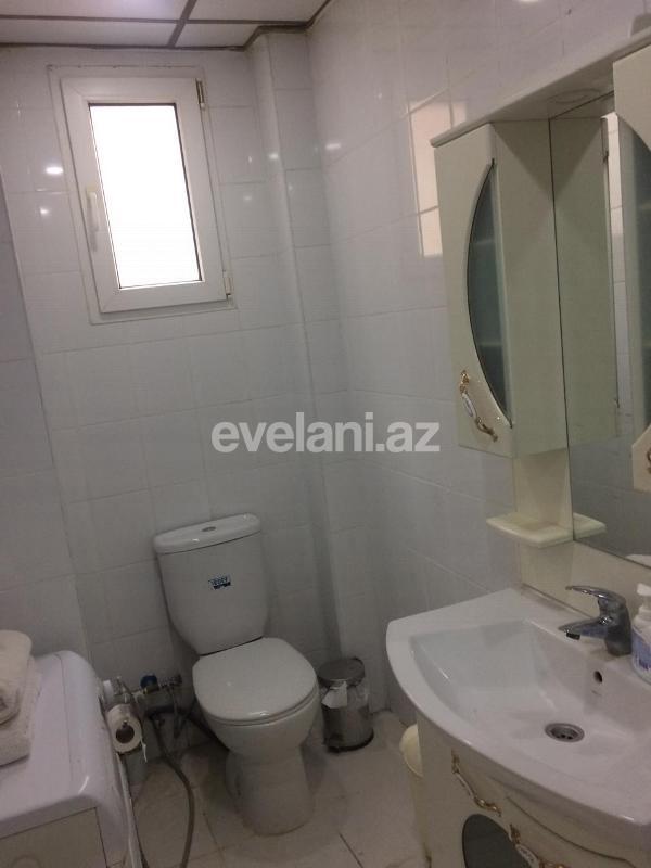 Satılır, köhnə tikili, 2 otaqlı, 50 m², Bakı, Səbail r, Sahil m.