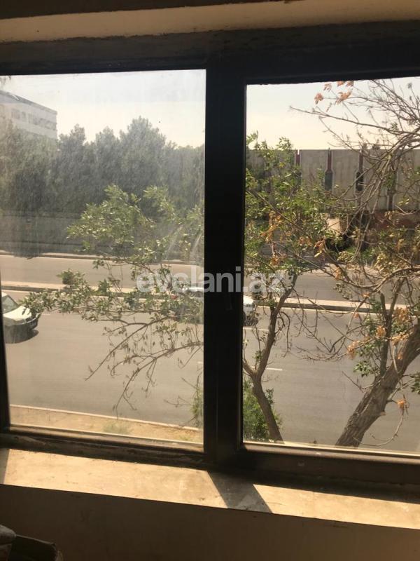 Satılır, köhnə tikili, 1 otaqlı, 35 m², Bakı, Yasamal r, Elmlər Akademiyası m.