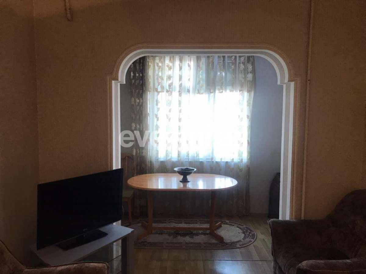 Rent, old building, 3 room, 65 m², Baku, Narimanov r, Ganjlik m.