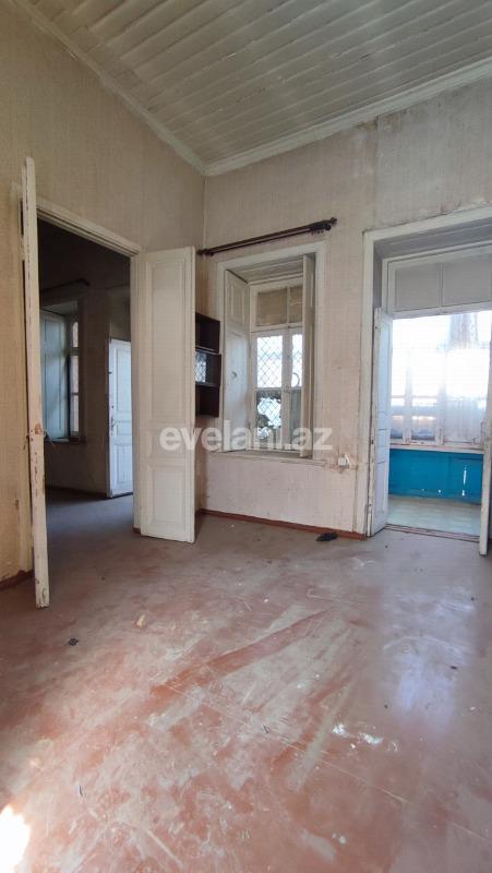 Satılır, köhnə tikili, 2 otaqlı, 50 m², Bakı, Səbail r.