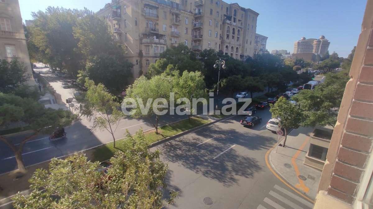 Satılır, yeni tikili, 4 otaqlı, 185 m², Bakı, Nəsimi r, 28 may m.