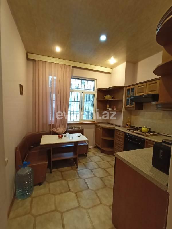 Satılır, köhnə tikili, 2 otaqlı, 53 m², Səbail r, İçəri Şəhər m.