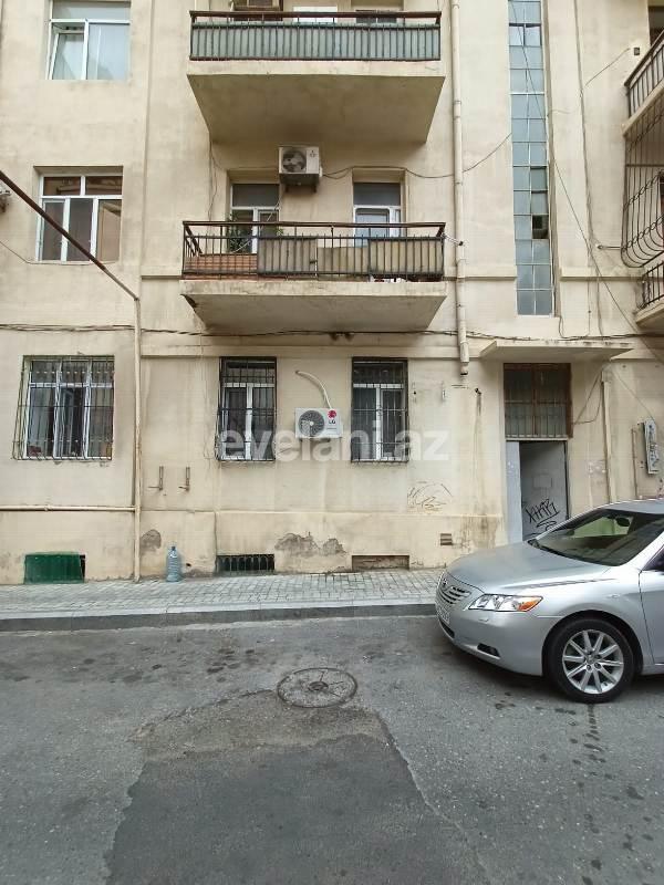 Satılır, köhnə tikili, 2 otaqlı, 53 m², Səbail r, İçəri Şəhər m.