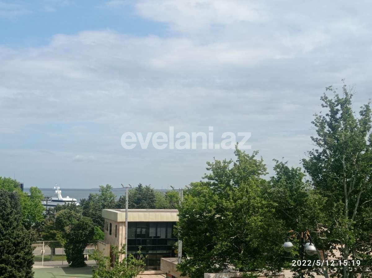 Продаётся, вторичка, 4-комнаты, 140 m², Баку, Сабаильский r, Ичери Шехер m.