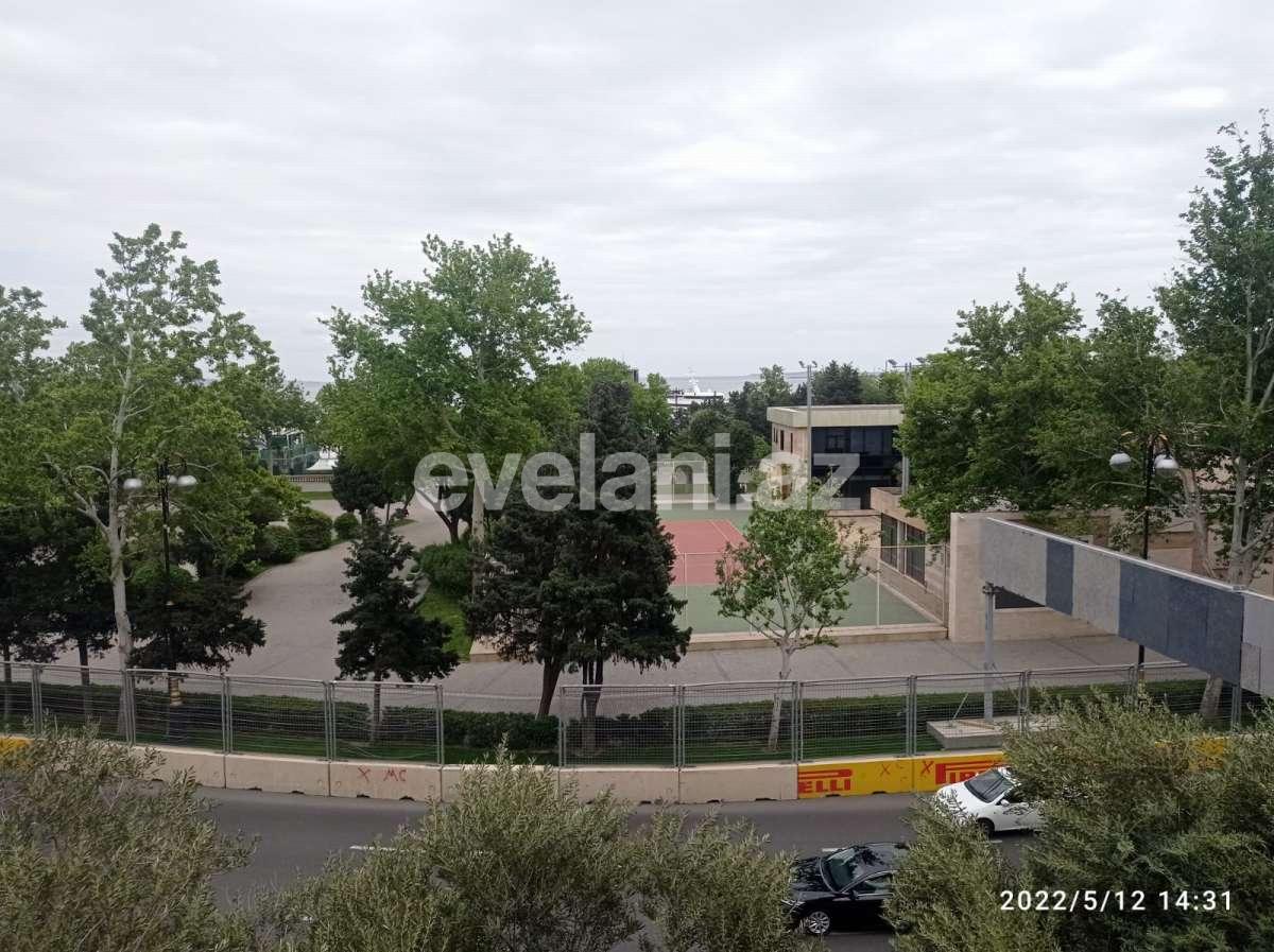 Продаётся, вторичка, 4-комнаты, 140 m², Баку, Сабаильский r, Ичери Шехер m.