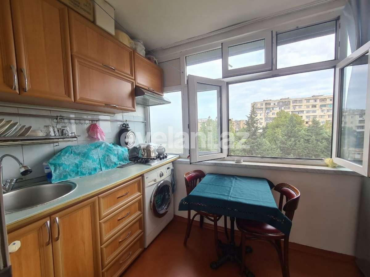 Satılır, köhnə tikili, 2 otaqlı, 39 m², Bakı, Nizami r, Xalqlar Dostluğu m.