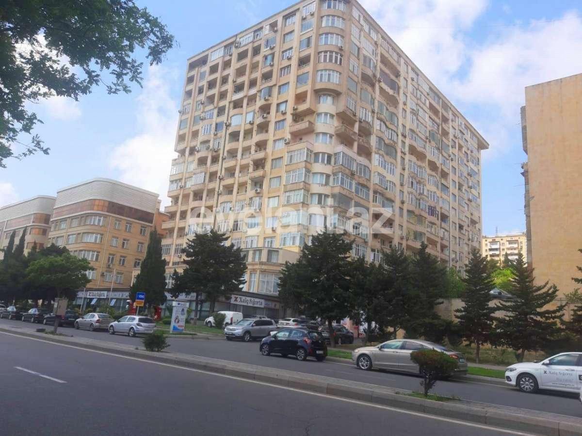 Satılır, yeni tikili, 3 otaqlı, 147 m², Bakı, Yasamal r, Elmlər Akademiyası m.