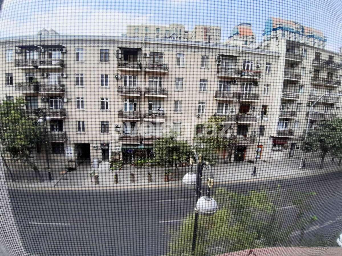 Продаётся, вторичка, 3-комнаты, 75 m², Баку, Насиминский r, 28 мая m.