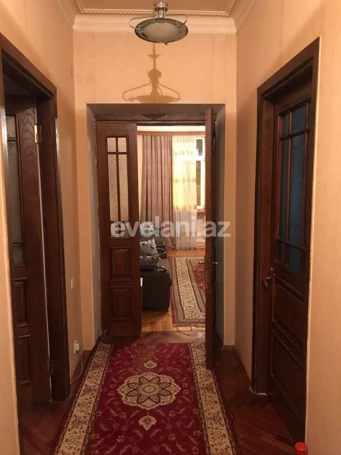 Kirayə verilir, köhnə tikili, 3 otaqlı, 90 m², Bakı, Səbail r, İçəri Şəhər m.