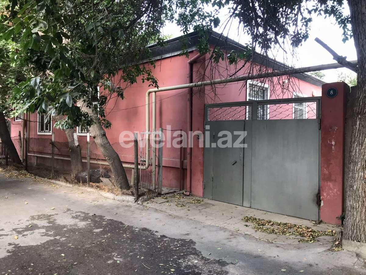 Satılır, həyət evi / bağ, 8 otaqlı, 182 m², Bakı, Binəqədi r, 6-cı mikrorayon q, Nəsimi m.