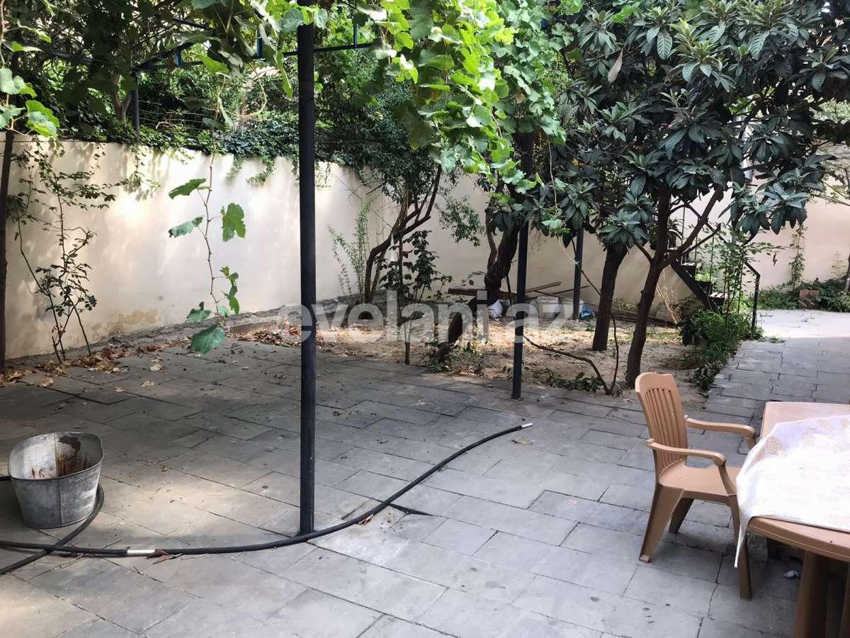 Satılır, həyət evi / bağ, 8 otaqlı, 182 m², Bakı, Binəqədi r, 6-cı mikrorayon q, Nəsimi m.