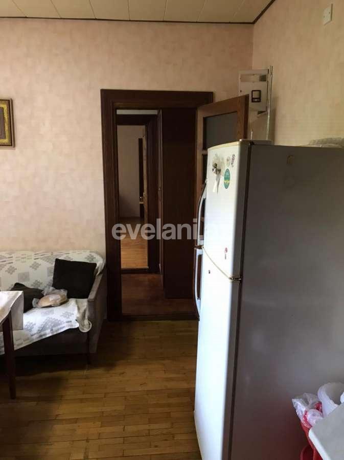 Satılır, həyət evi / bağ, 8 otaqlı, 182 m², Bakı, Binəqədi r, 6-cı mikrorayon q, Nəsimi m.